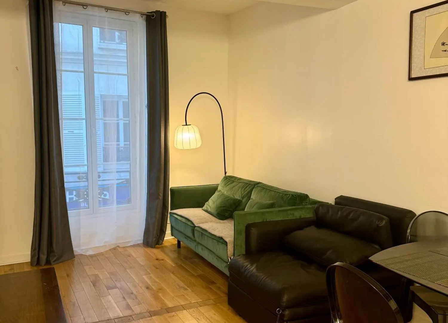Cozy Flat, Heart Of Paris contacts